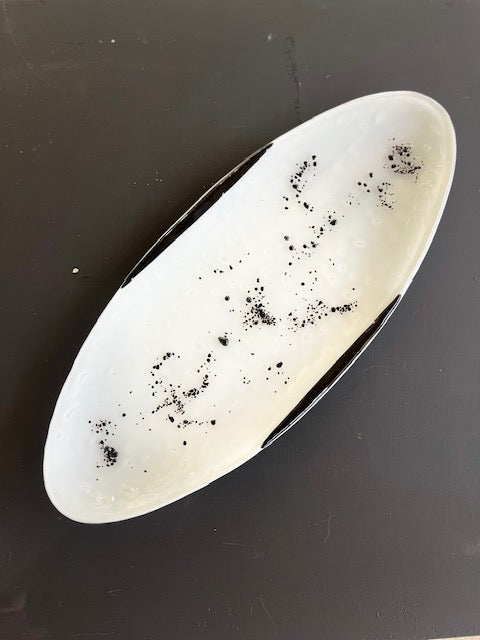 Glass Oval Dish (Black & White)